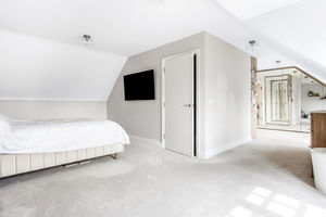 Photo 17- click for photo gallery